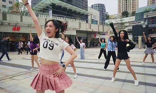 博皓携手CBA宝贝大玩“饭后冲动”倡导科技护齿