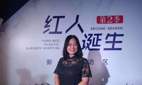 膨体和硅胶假体哪个好？整形医生刘容嘉教你正确选择！