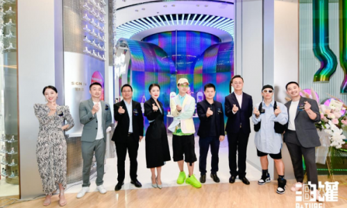 零售新物种「B+油罐」 全球首店开业