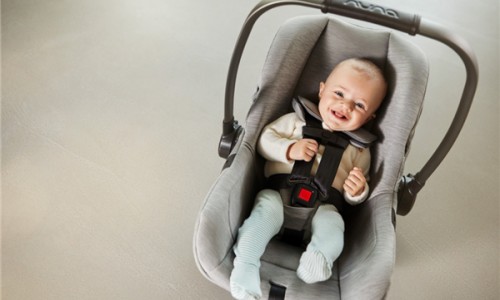 守护宝宝乘车出行,安全座椅比妈妈怀抱更安全可靠!