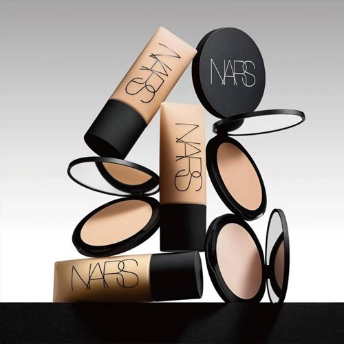 根源控油 绒雾柔焦：NARS「黑科技」底妆家族重磅上市