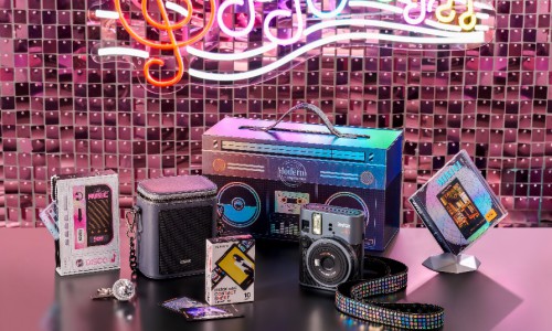 富士instax mini 41“摩登风华”礼盒发布：以复古主义演绎经典新生