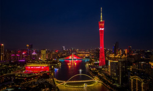 罗纳尔多燃情助阵，百威X国际足联（FIFA）共启新世俱杯元年