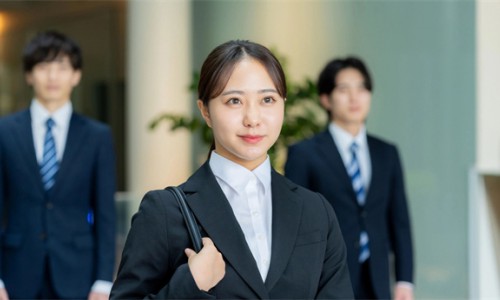 职场新人实用好物 花王“祝”你步履生风