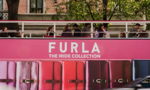 FURLA芙拉推出“FURLA IRIDE美甲沙龙”