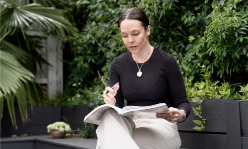 澳洲女歌唱家选择全套斐雪派克