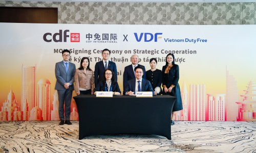 中免集团携手海外合作伙伴，打造国潮出海新枢纽