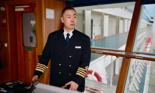爱达邮轮宣布李斌担任爱达·地中海号首位中国船长 持续深化邮轮人才本土化布局