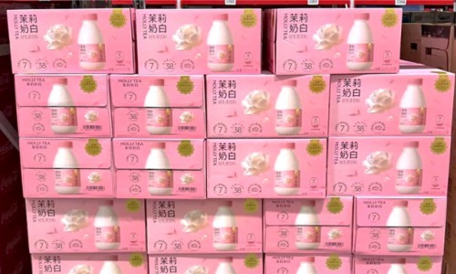 茉莉奶白首款瓶装轻乳茶首发山姆，招牌风味有了新打开方式